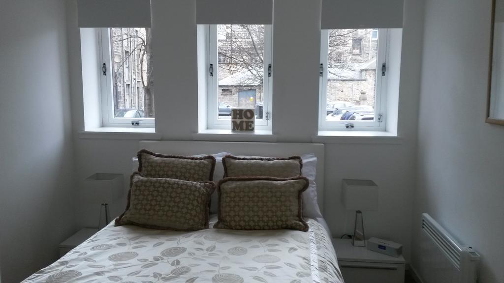 Shore View Apartment Единбург Номер фото